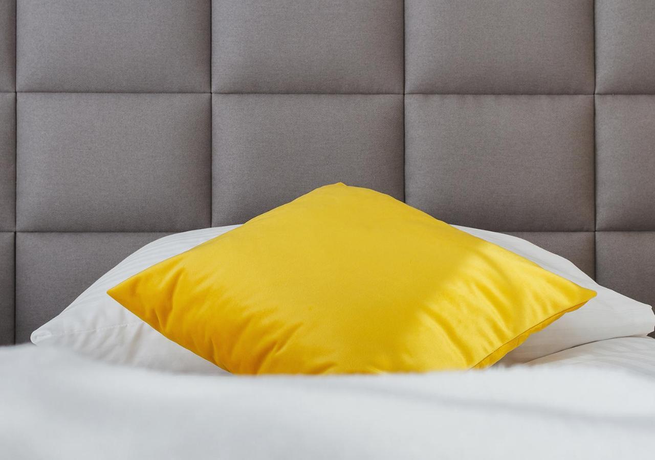 Aaron Aparthotel *